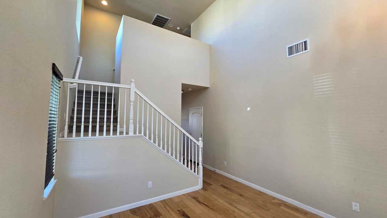 1898 Star Bright Way - Photo 4 of 44