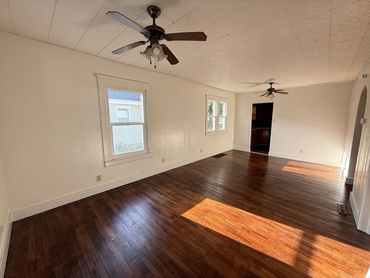 2311 W Main St - Photo 5 of 20