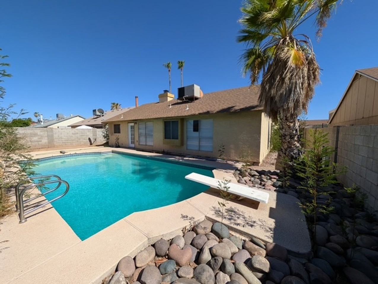 7340 W Tuckey Ln - Photo 2 of 29
