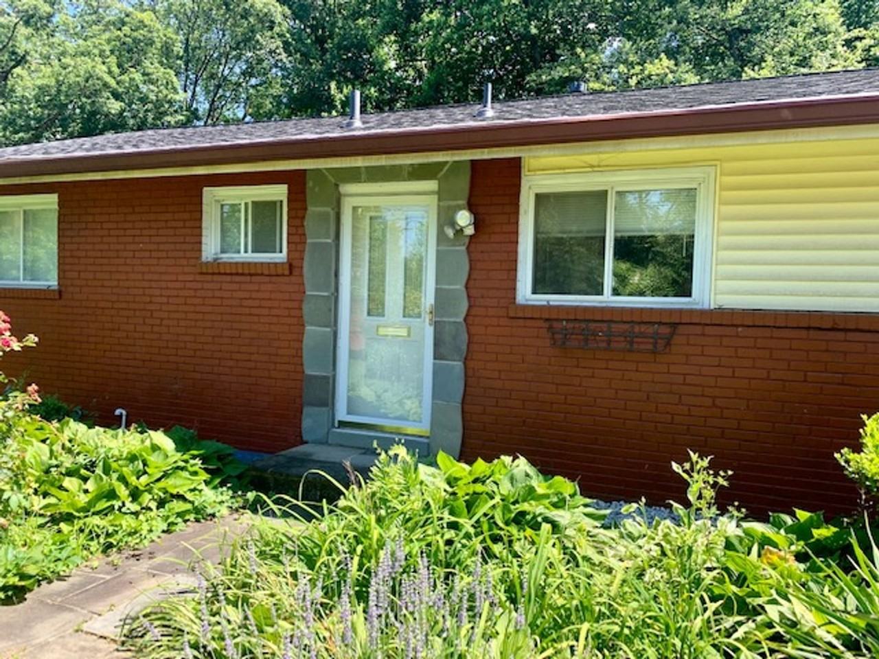 4808 Randolph Rd - Photo 3 of 47