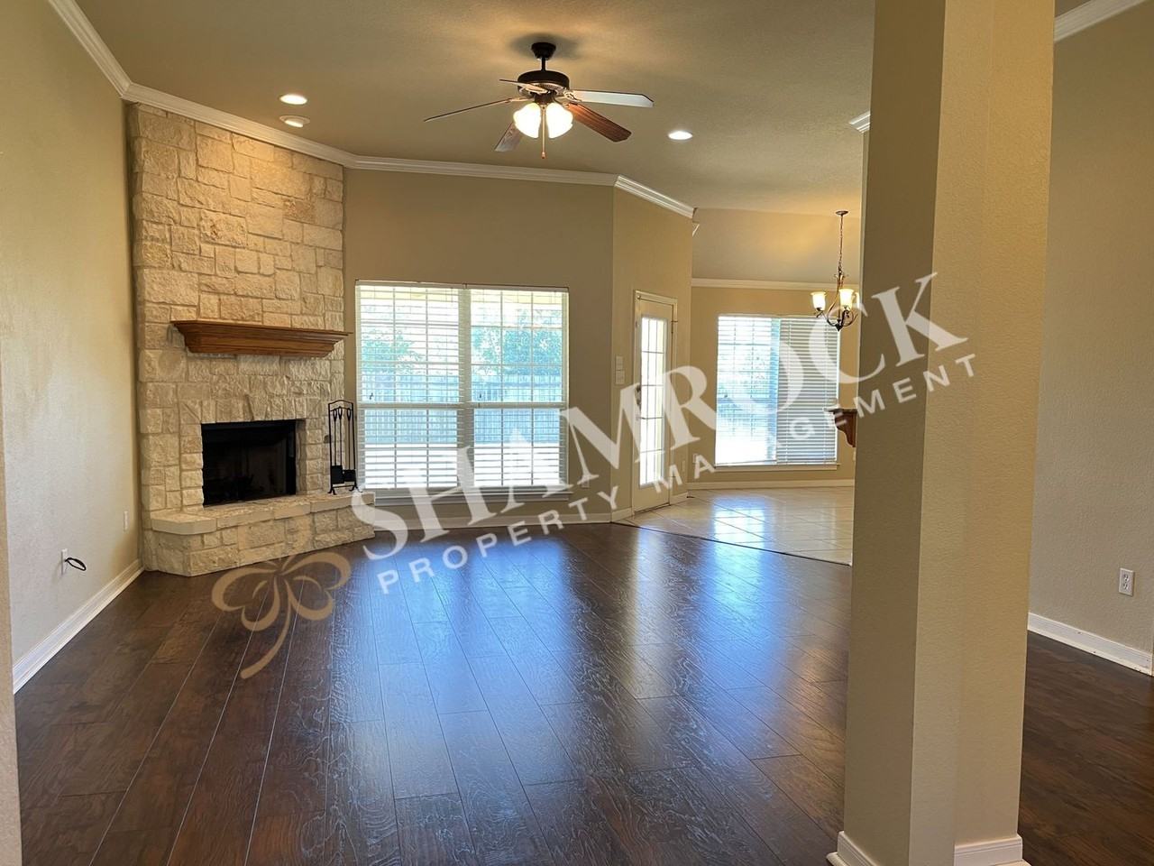 202 Desert Sky Dr - Photo 2 of 21