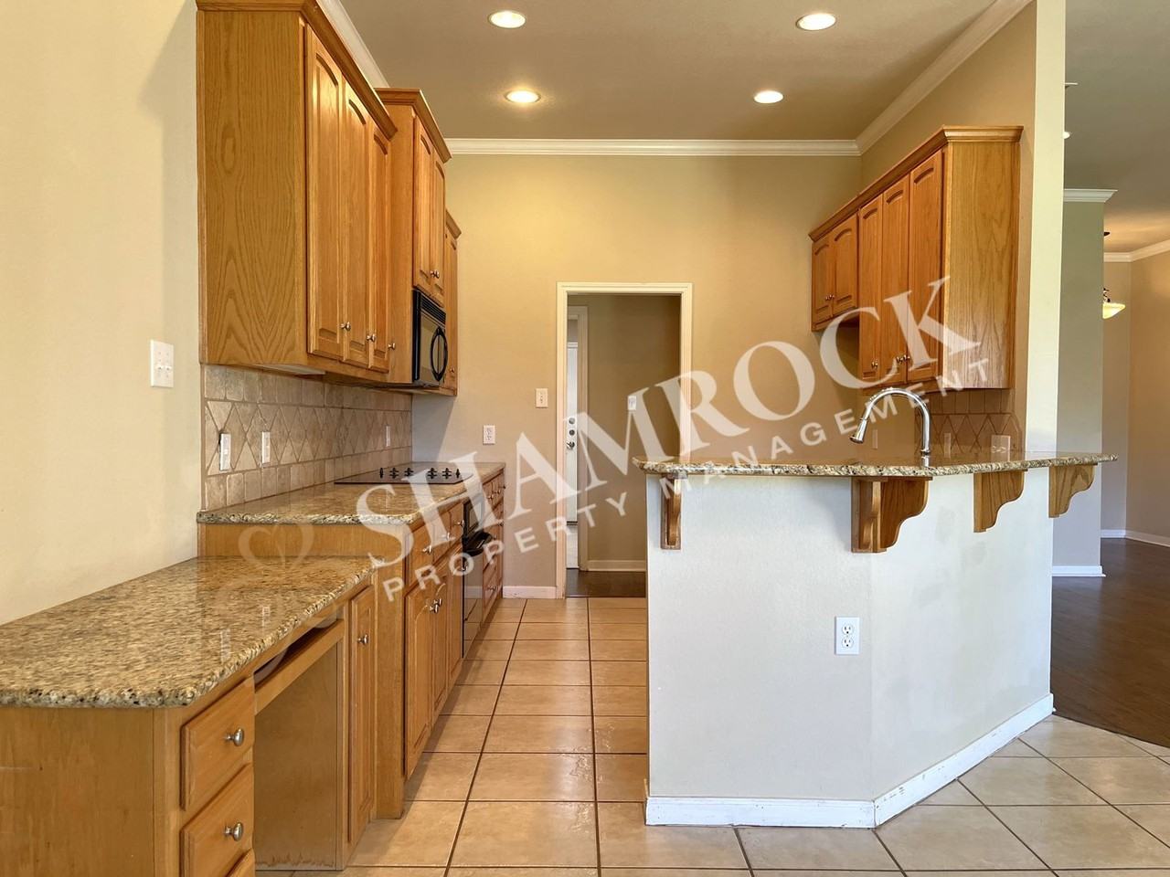 202 Desert Sky Dr - Photo 5 of 21
