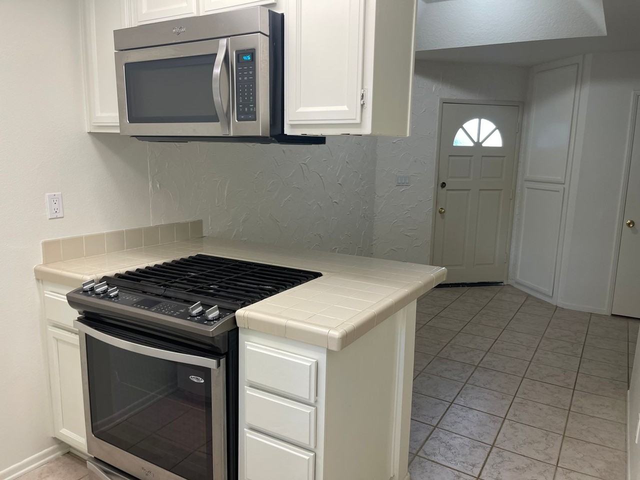 5736 Skyview Way #A - Photo 4 of 13