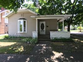 featured image of 113 W Dewey St