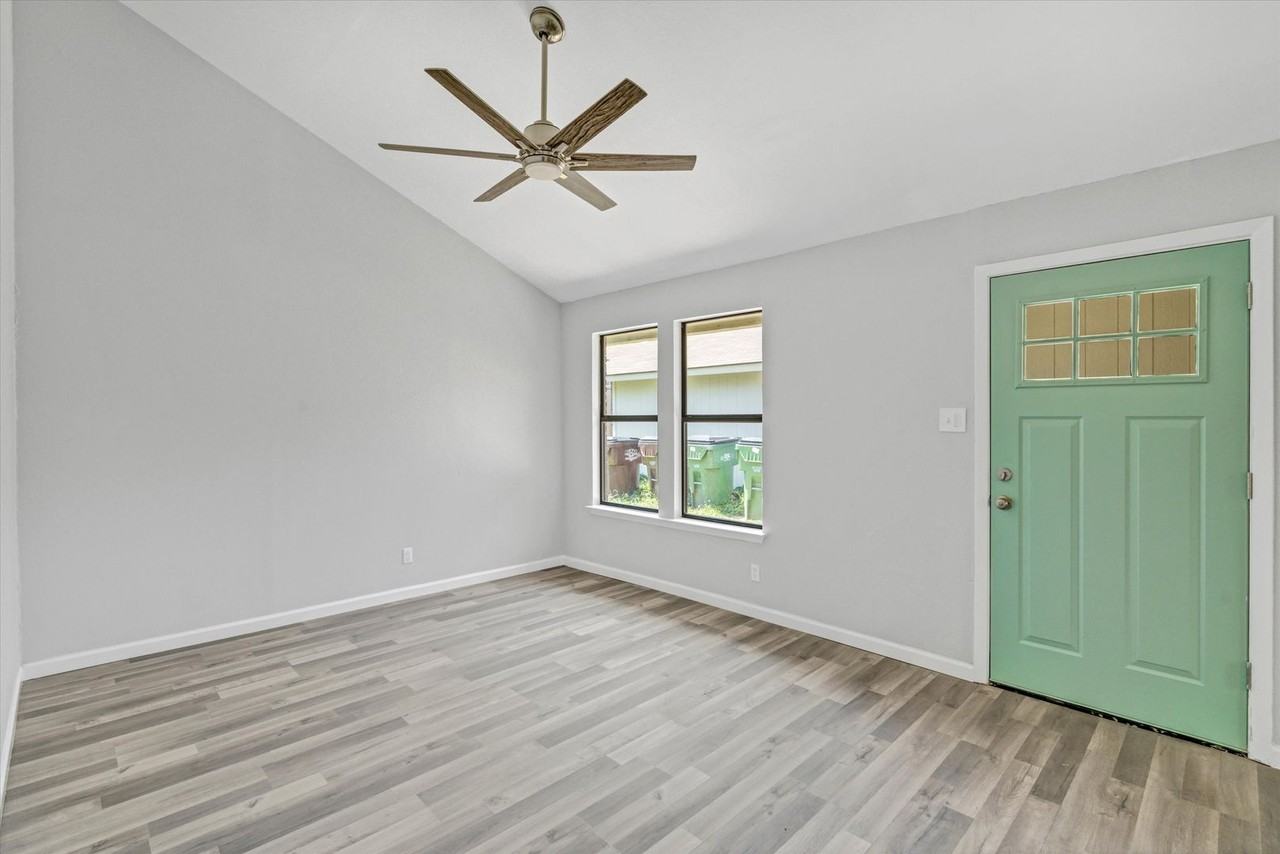 505 Old West Dr #B - Photo 6 of 21