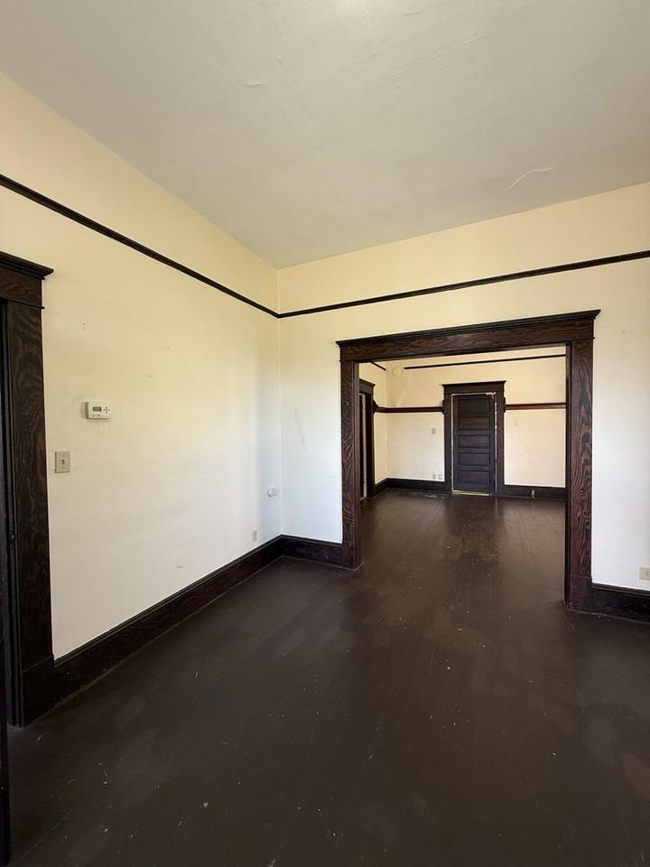 2118 Ellis St - Photo 5 of 13