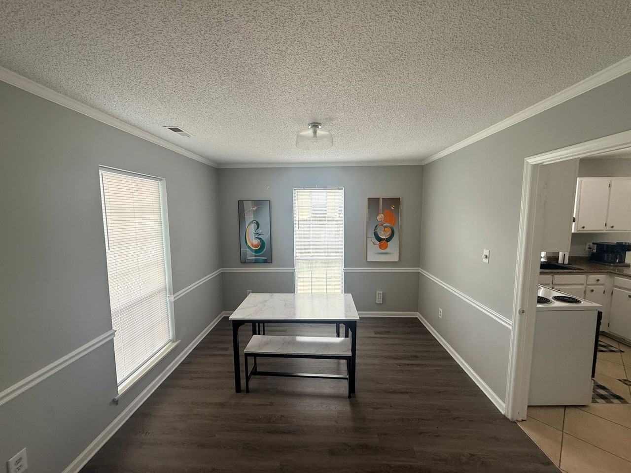 9501 Pondside Ln - Photo 3 of 36