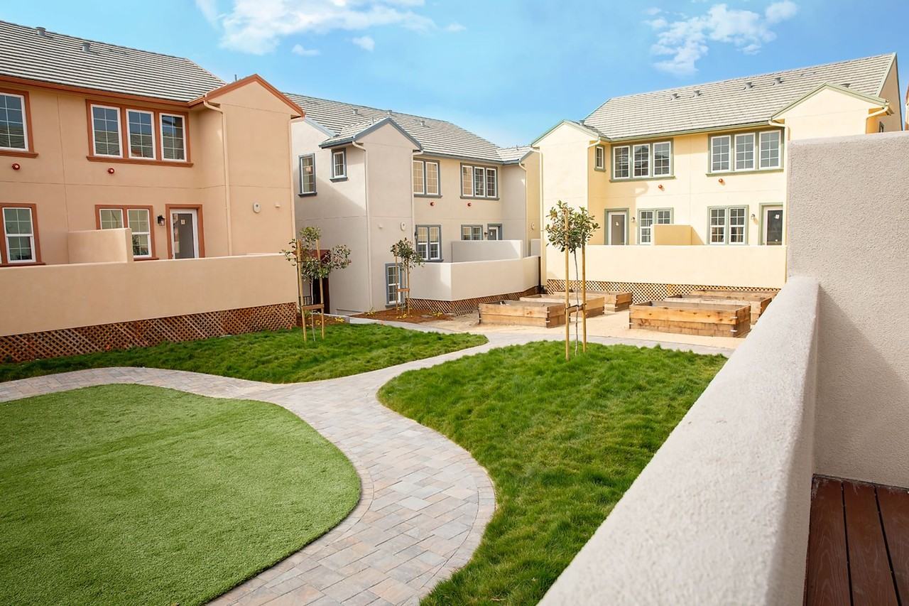 80 Blackbird Cir - Photo 2 of 11