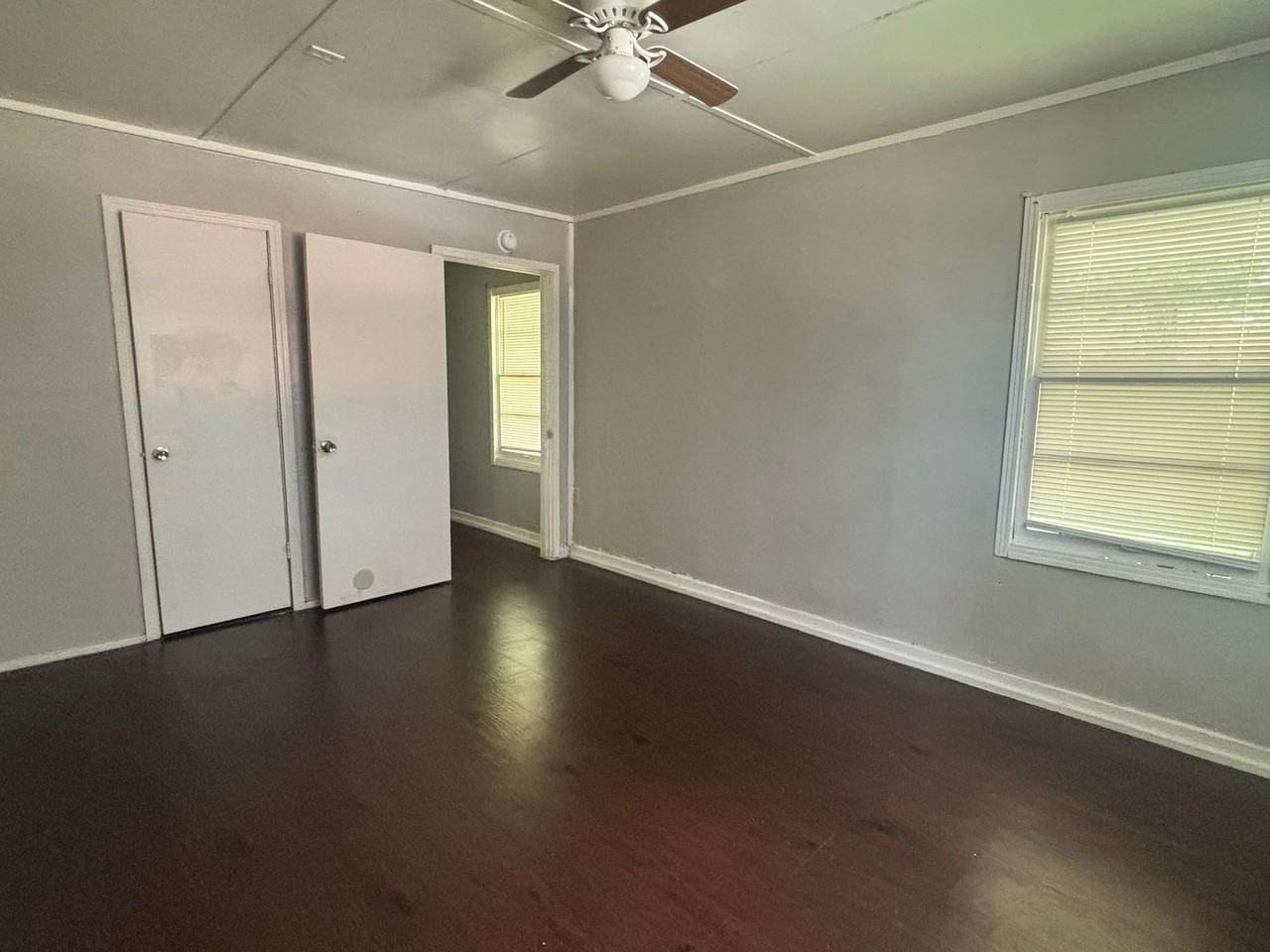 1452 Woody Dr - Photo 2 of 12
