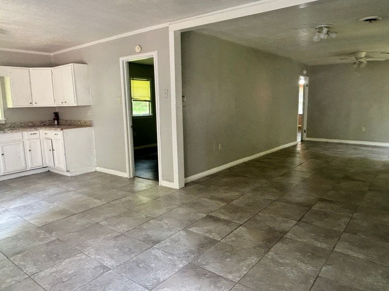 1452 Woody Dr - Photo 6 of 12