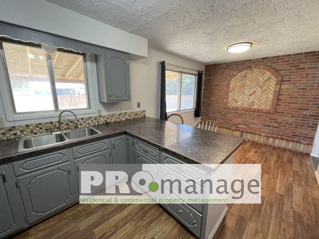 220 N Ladino Dr - Photo 2 of 14
