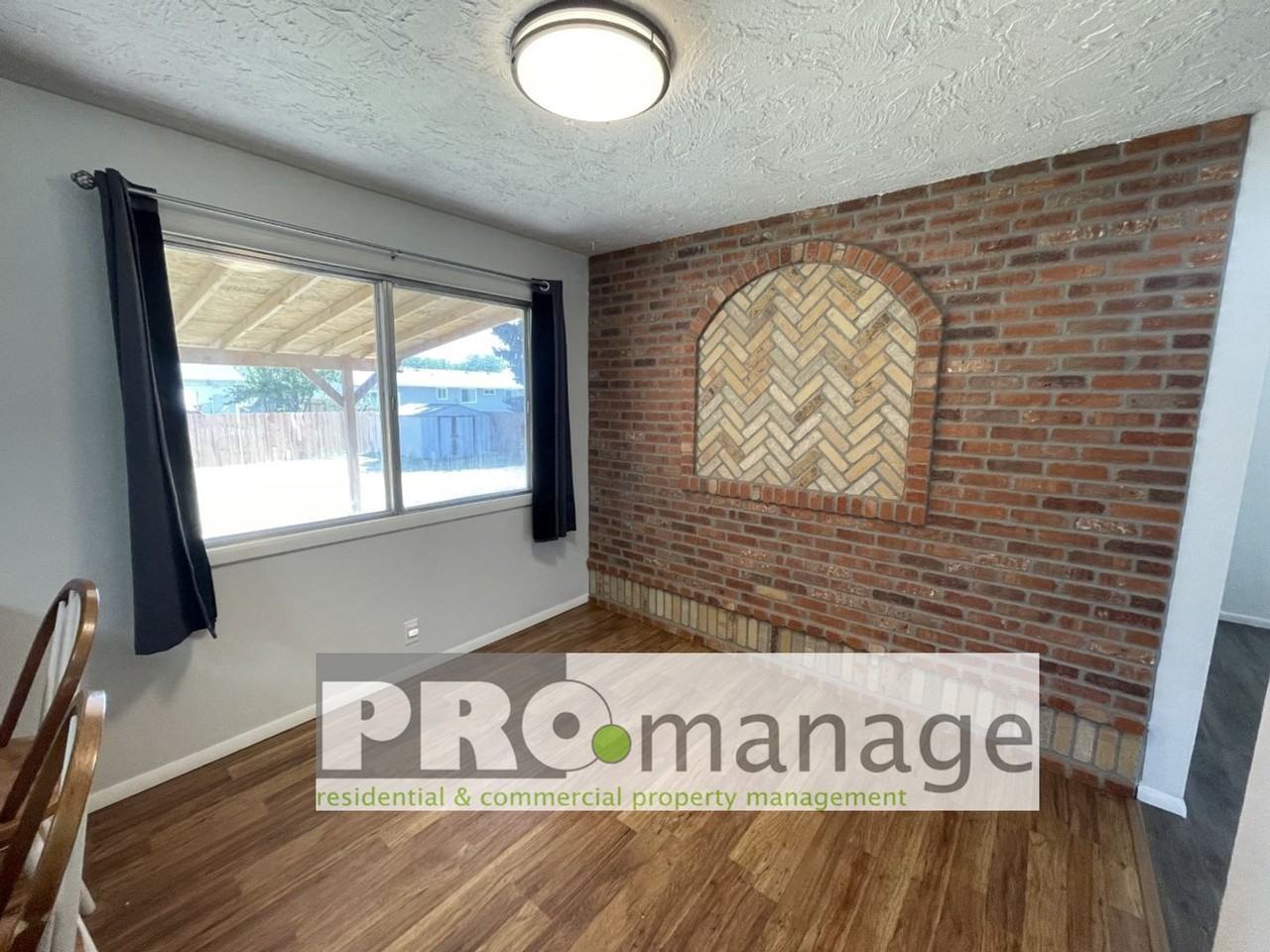 220 N Ladino Dr - Photo 3 of 14