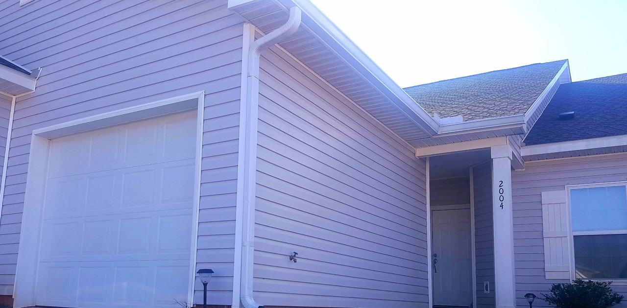 2651 S Juniper St #2004 - Photo 2 of 14