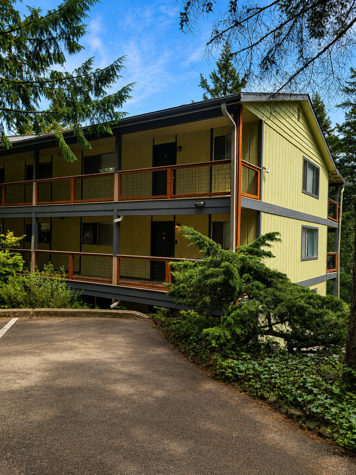 2 Bedroom 1 Bath Apartment Available in Port Hadlock! - Photo 3 of 5