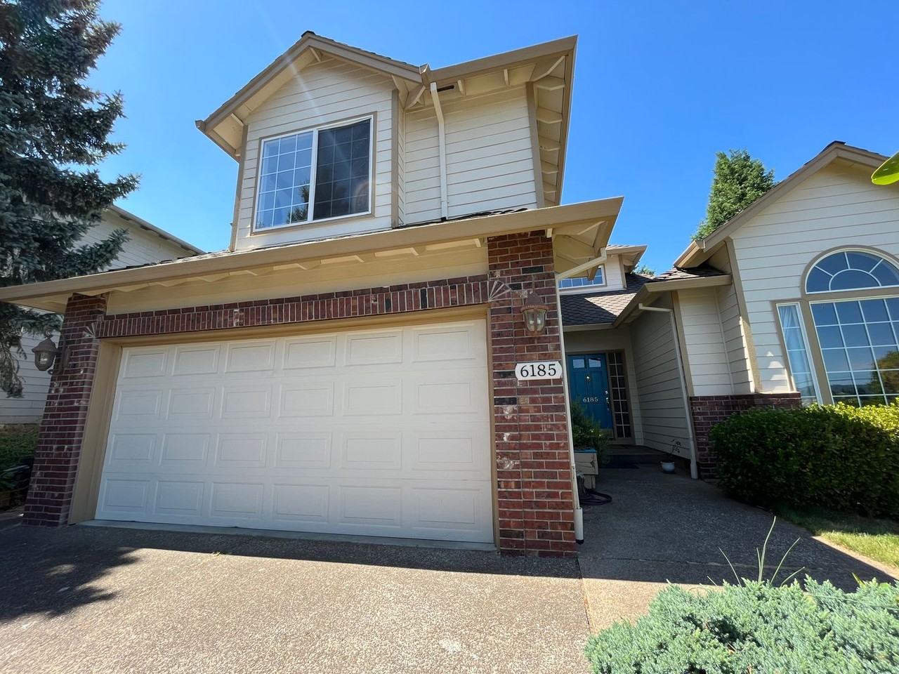 6185 Nw 208th Ave - Photo 2 of 50