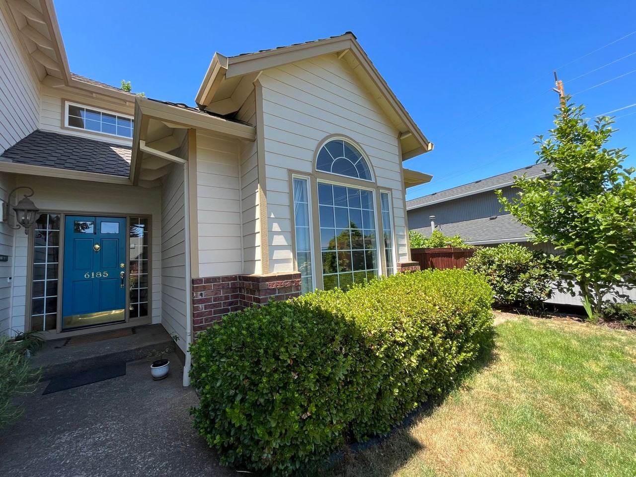6185 Nw 208th Ave - Photo 6 of 50