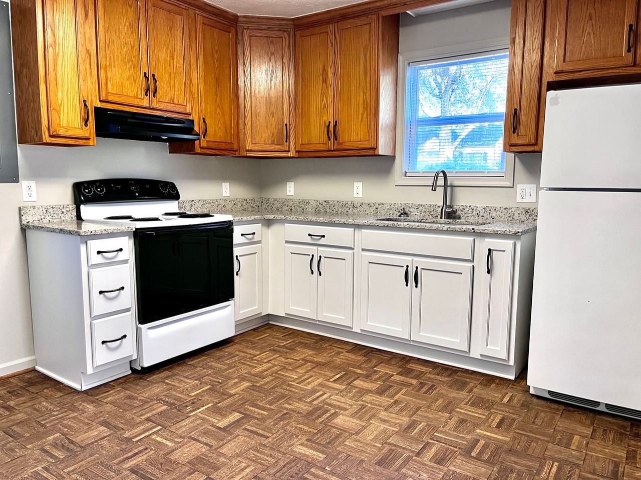 2213 Hanover St - Photo 6 of 18