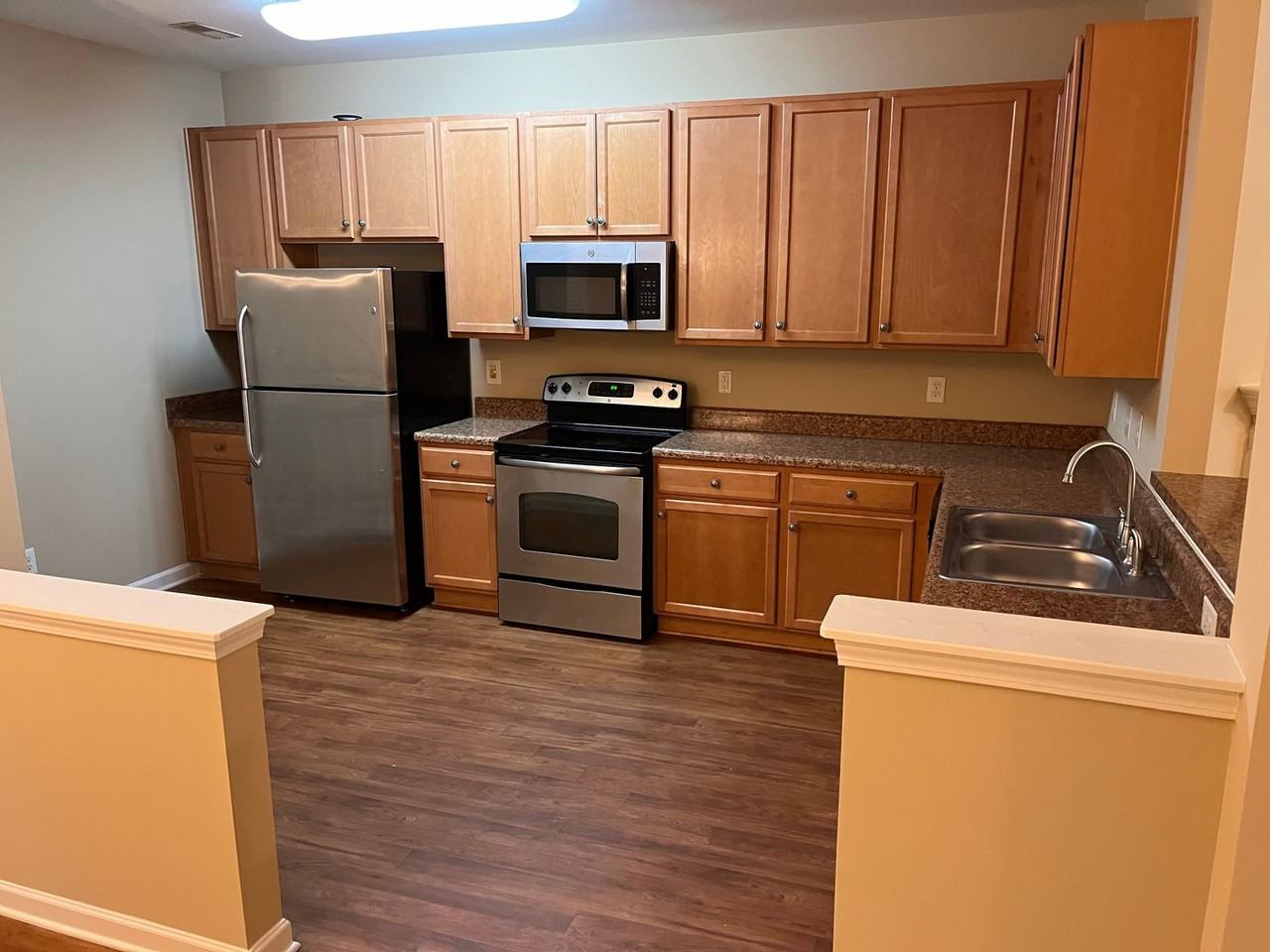 6181 Neuse Wood Dr - Photo 4 of 12
