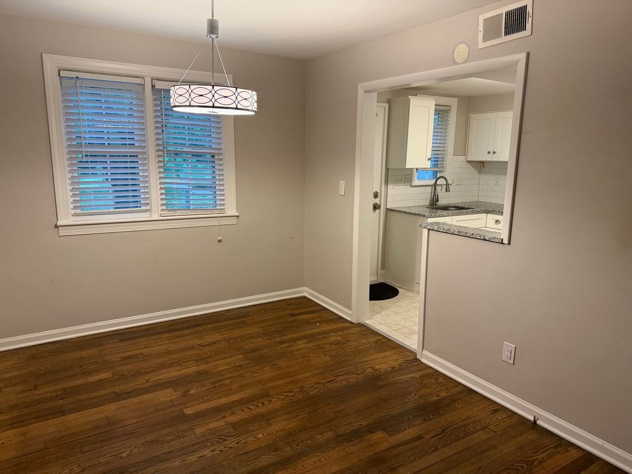 901 Saint Marys St - Photo 3 of 13