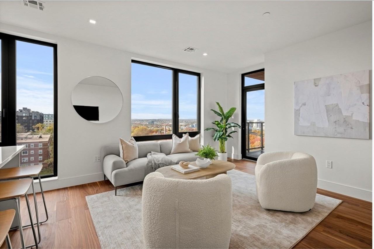 1510 Commonwealth Ave - Photo 2 of 20