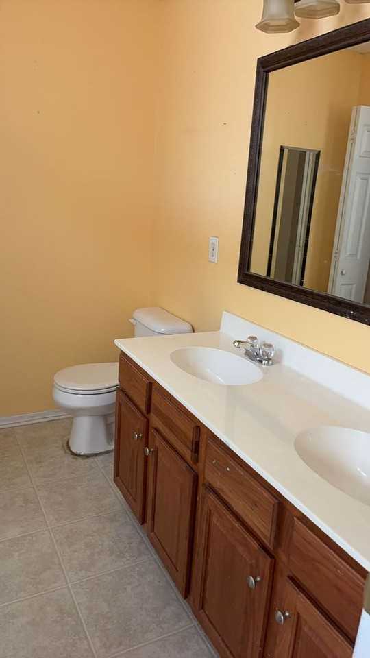 323 Bellegrove Dr - Photo 6 of 13
