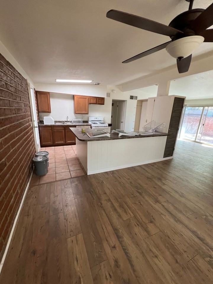 4331 E Hayhurst St - Photo 3 of 16