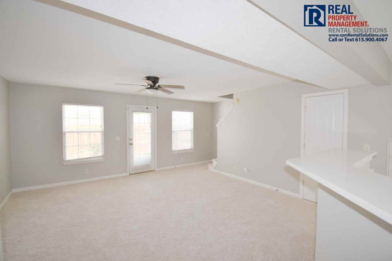 306 Shoshone Pl - Photo 2 of 20