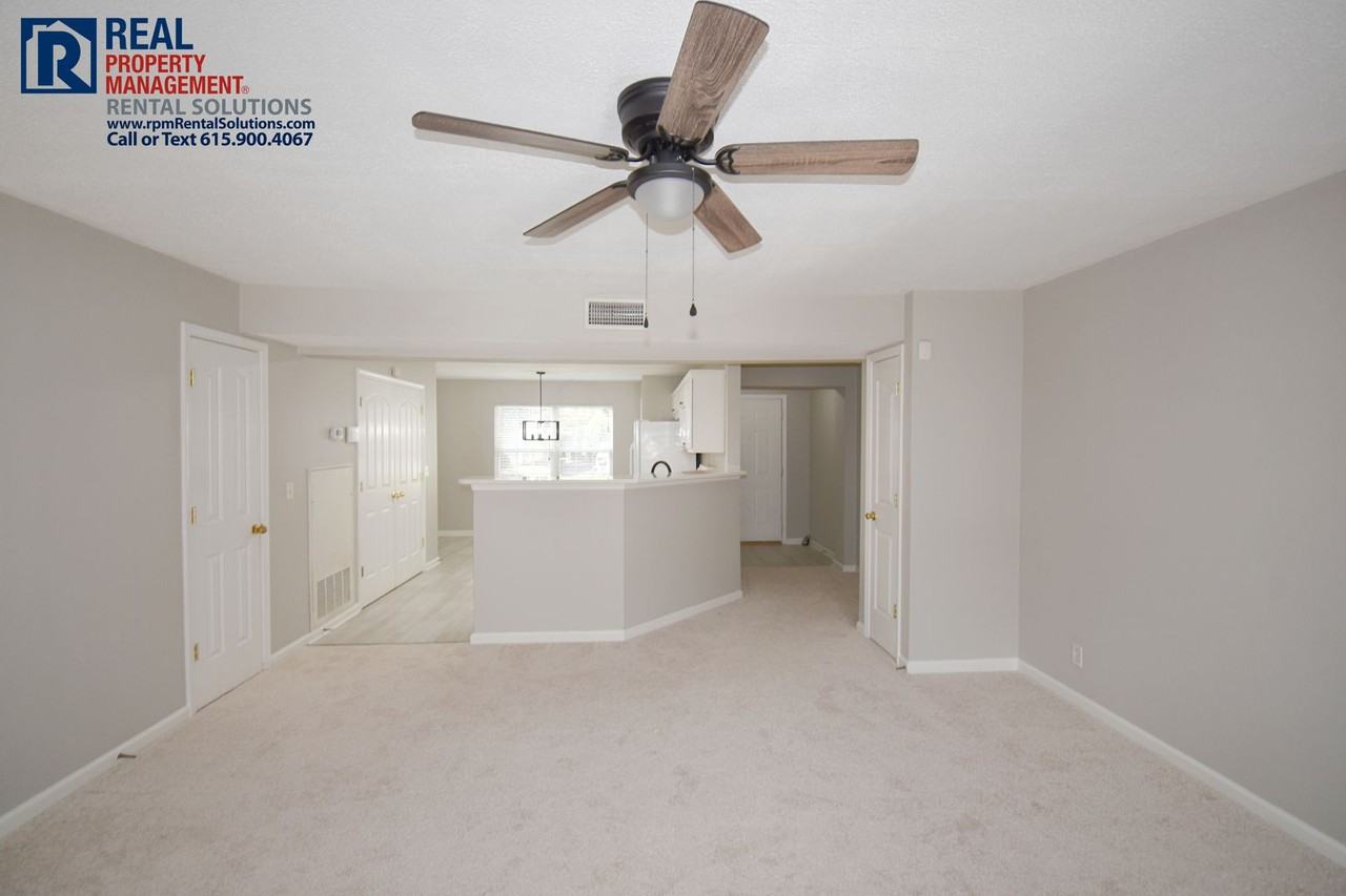 306 Shoshone Pl - Photo 4 of 20