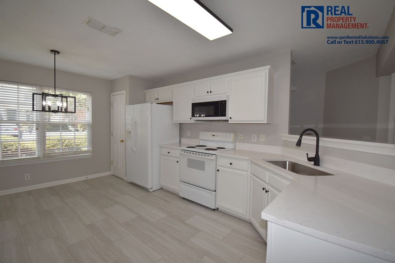 306 Shoshone Pl - Photo 7 of 20