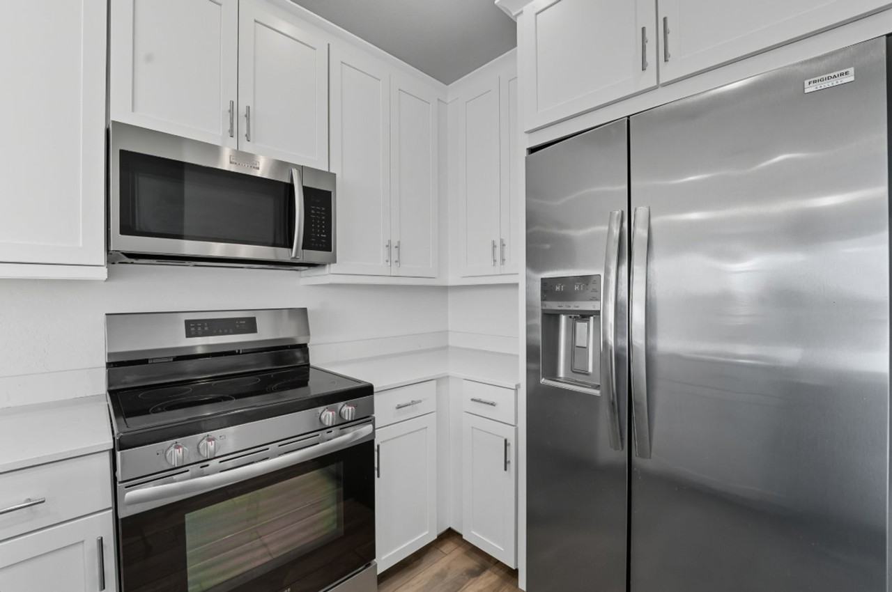 4016 E Brisa Dr - Photo 4 of 35