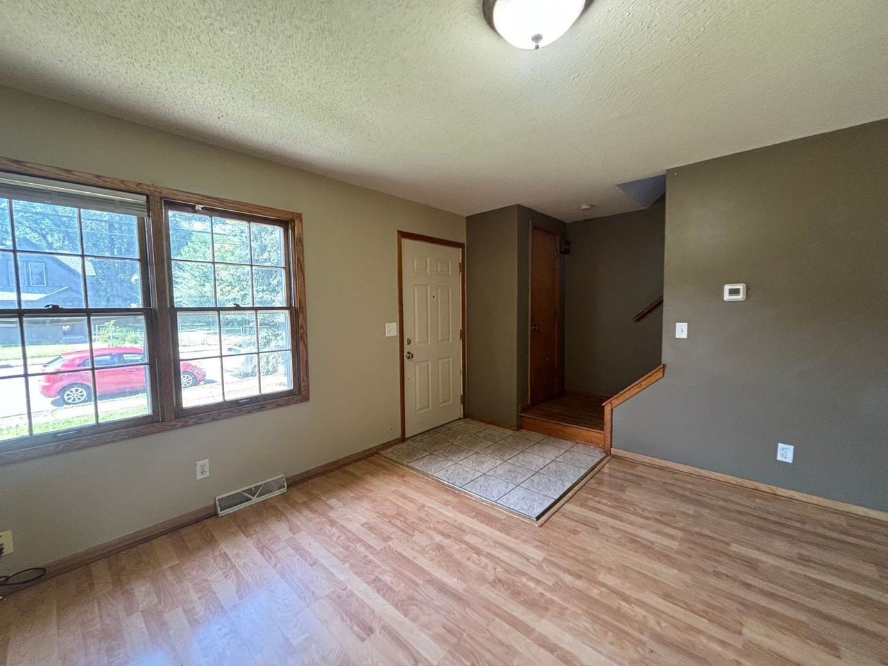 1714 Glenwood Ave - Photo 4 of 14