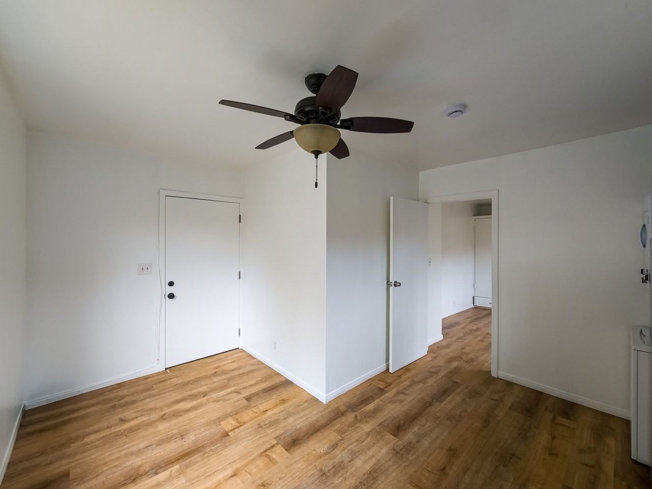 4126 Cumberland Ave - Photo 5 of 14