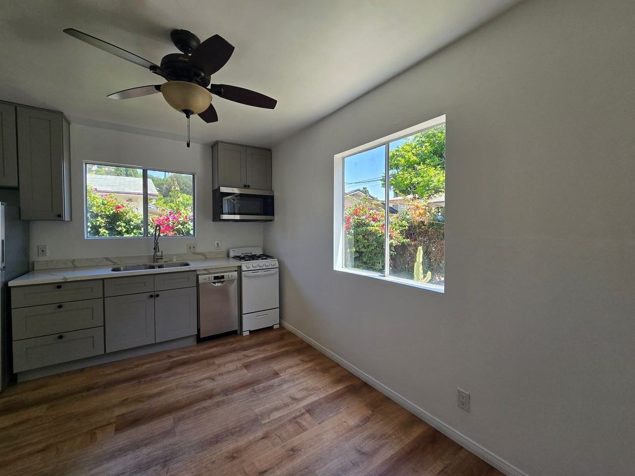 4126 Cumberland Ave - Photo 7 of 14