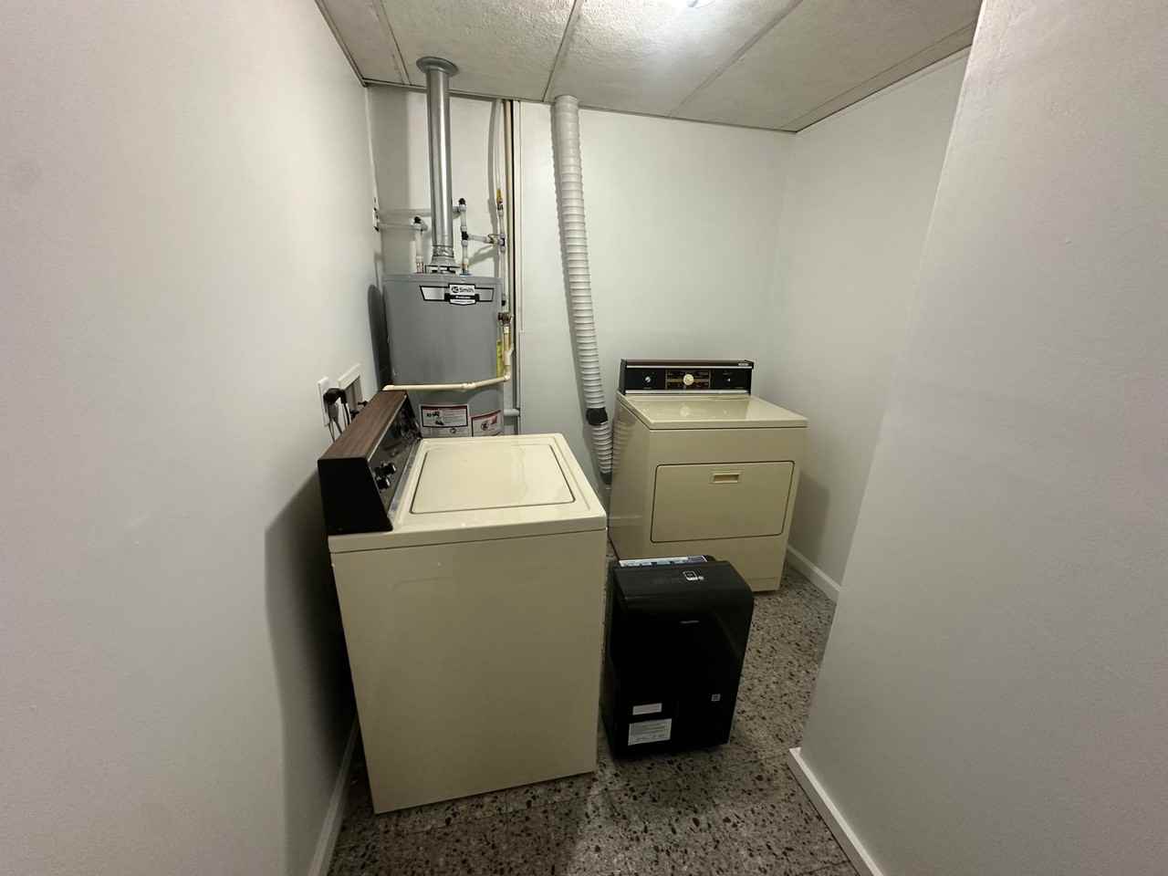 630 Jennings Rd - Photo 3 of 9