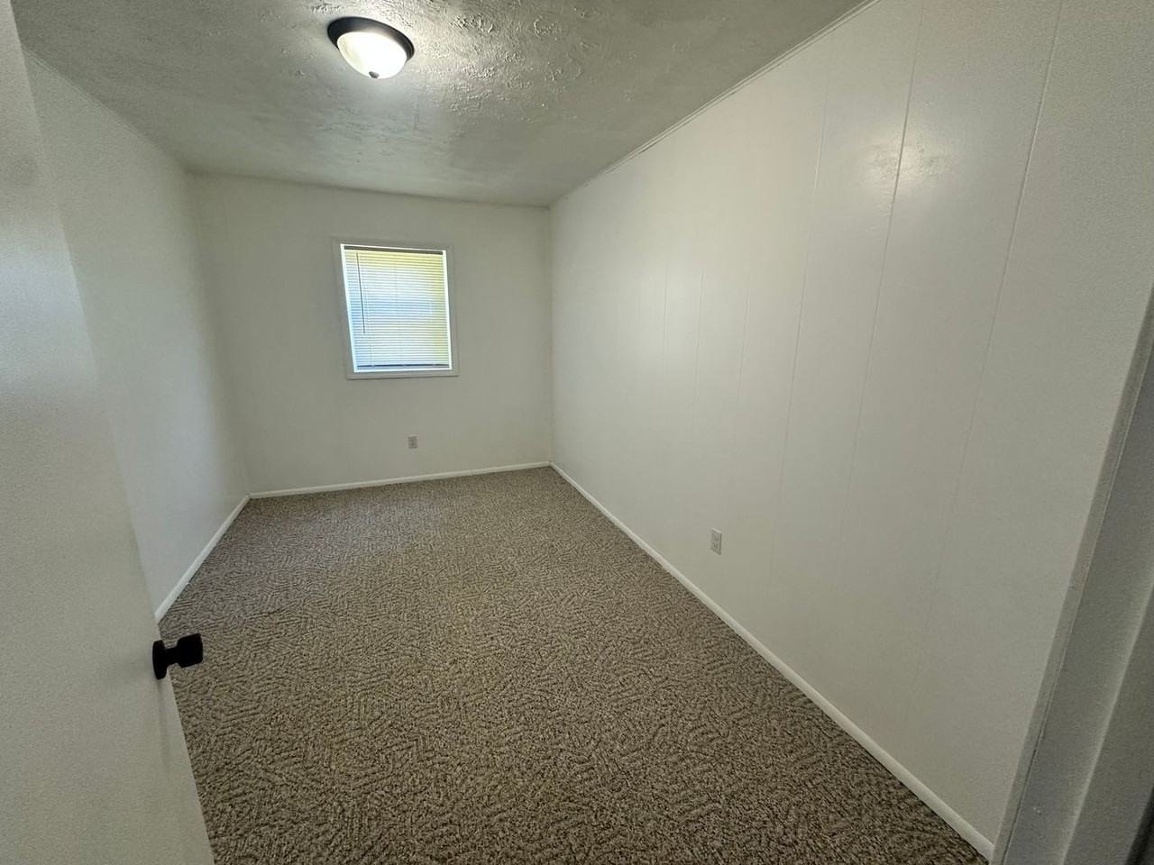 630 Jennings Rd - Photo 6 of 9