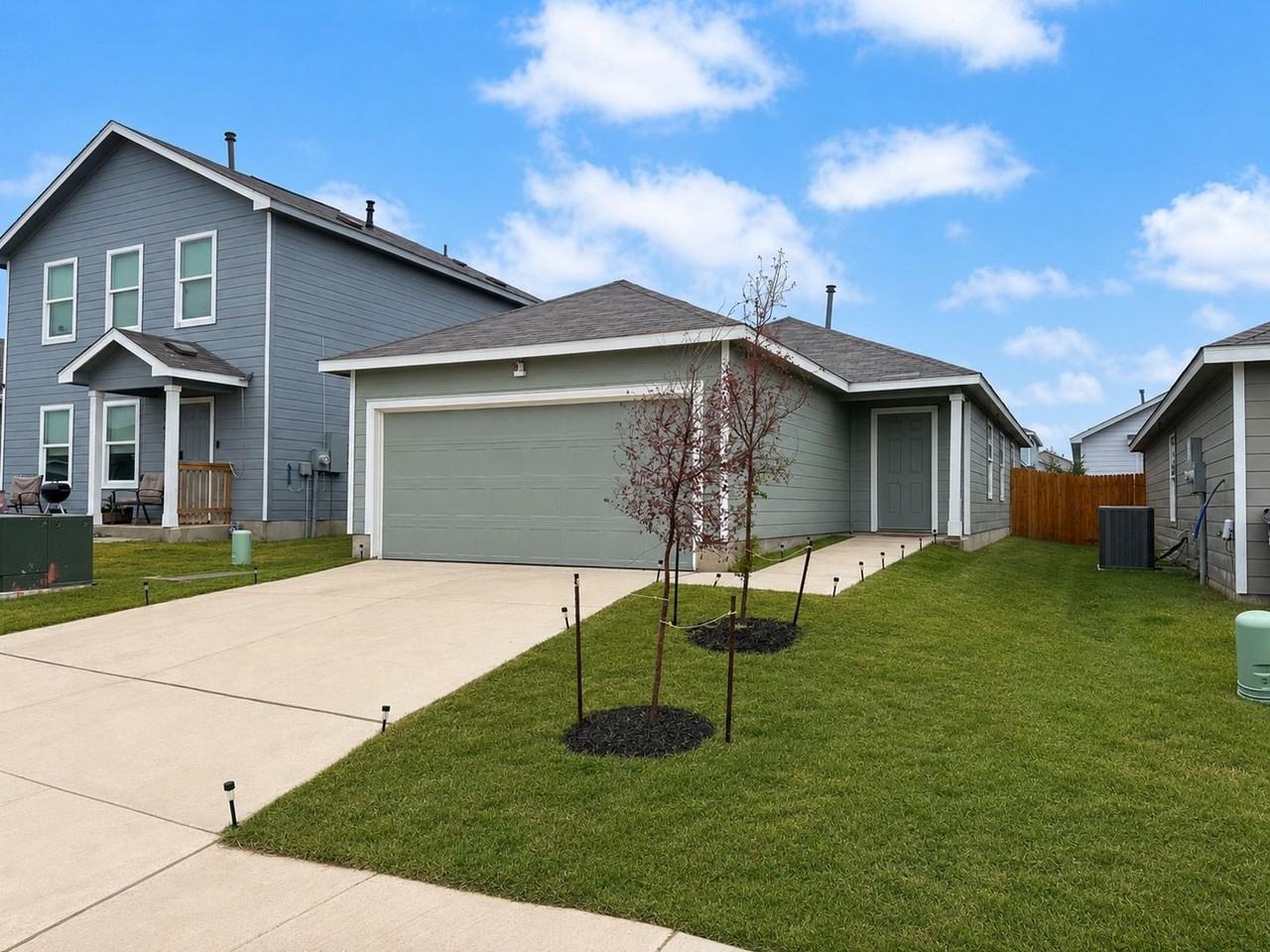 20407 Red Coral - Photo 3 of 21