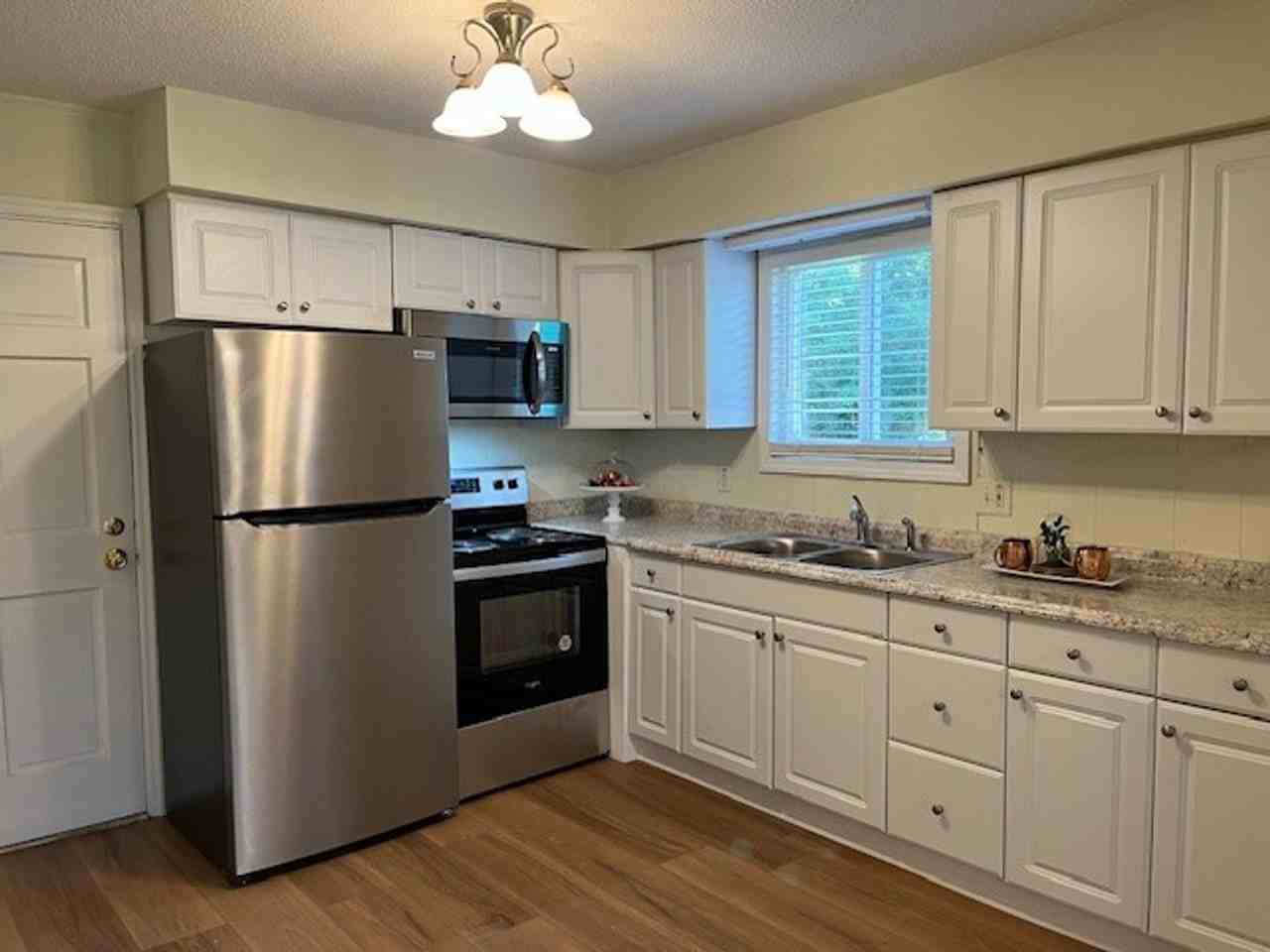 112 Bim St - Photo 4 of 13