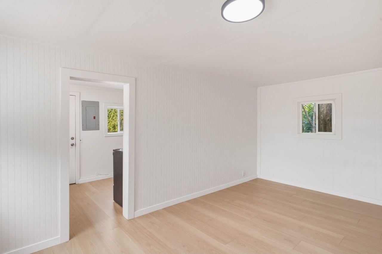 3849 Mckee Ln - Photo 4 of 12