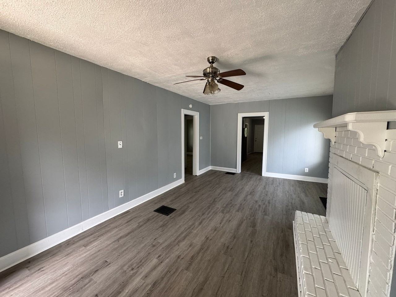 1529 Dawson St - Photo 3 of 21