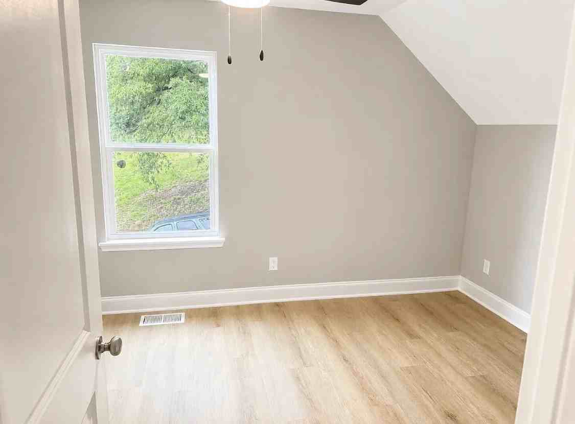 2708 E 21st St #1 - Photo 4 of 9