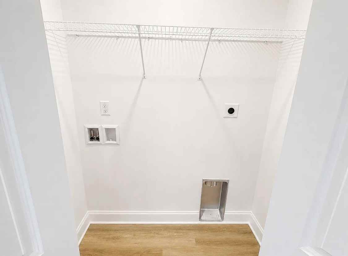 2708 E 21st St #1 - Photo 6 of 9