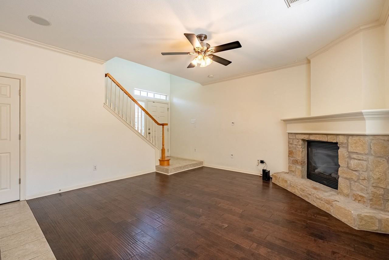 1101 E Parmer Ln #121 - Photo 3 of 19
