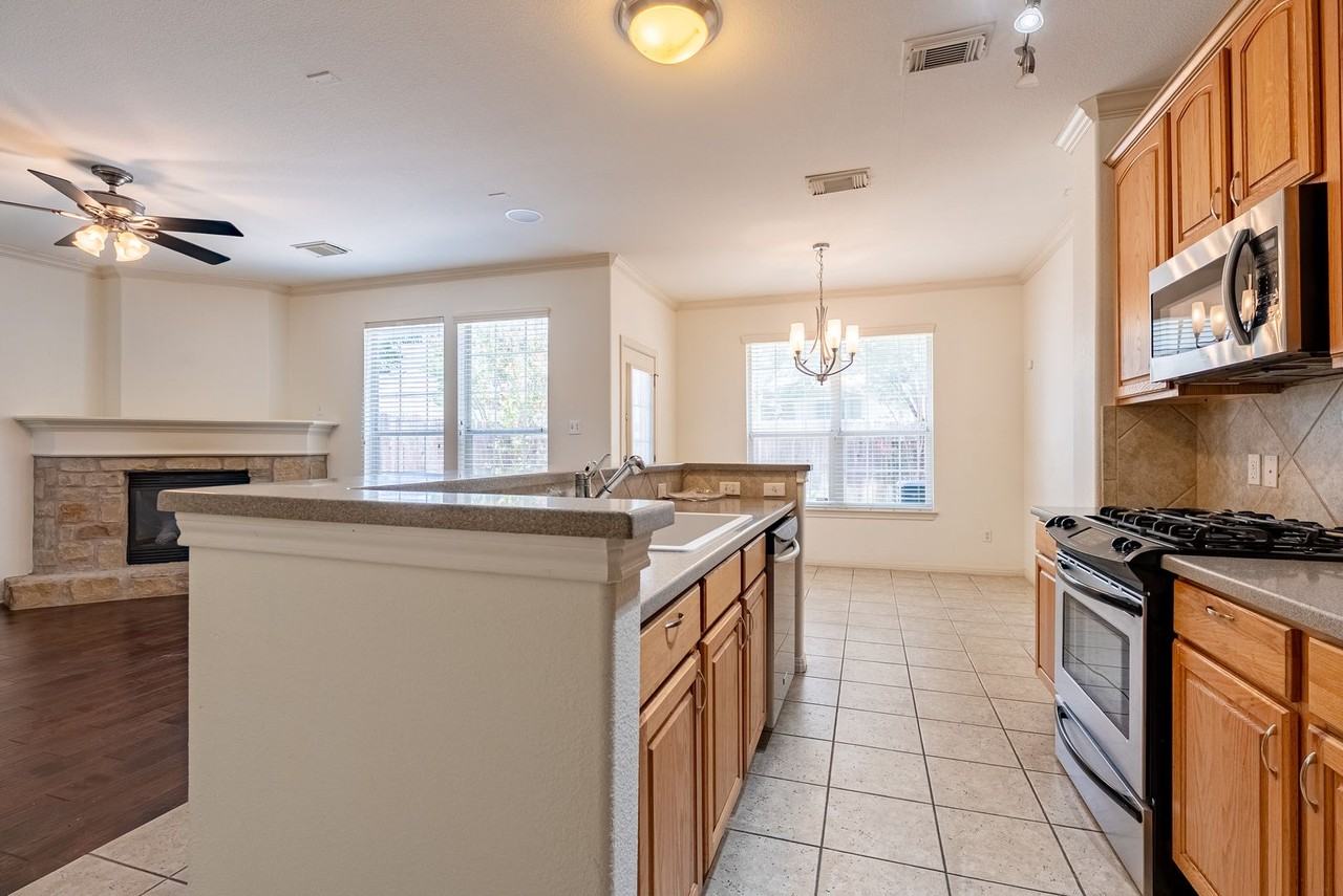 1101 E Parmer Ln #121 - Photo 6 of 19