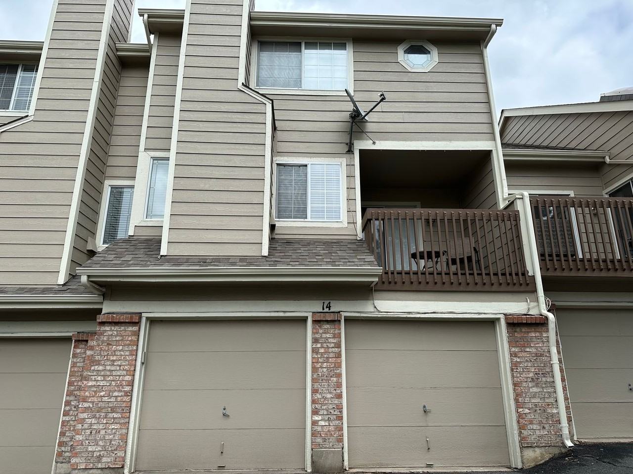 1470 S Quebec Way #14 - Photo 2 of 20