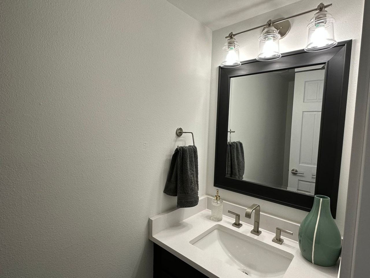 1470 S Quebec Way #14 - Photo 7 of 20