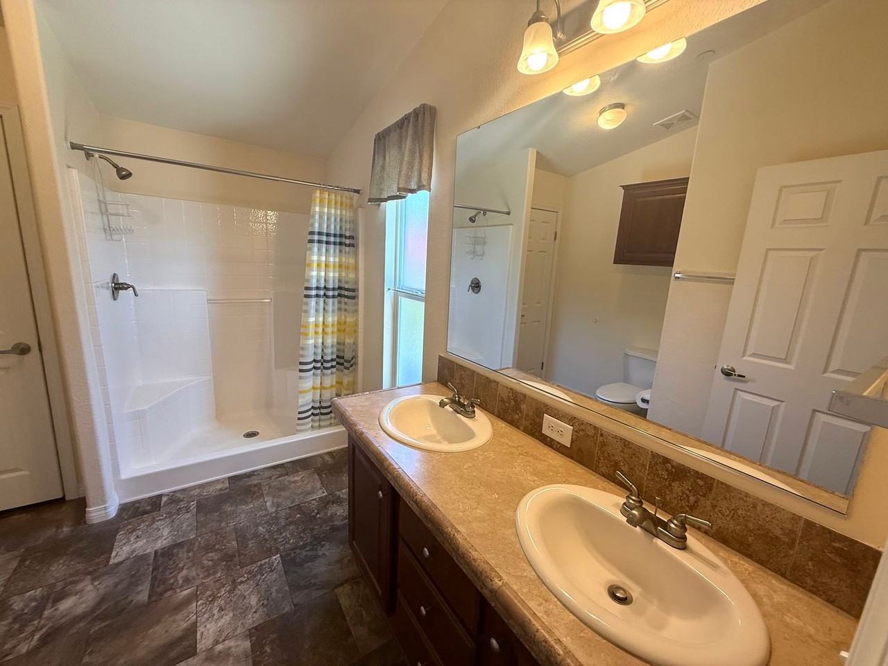 7182 Amherst St - Photo 5 of 10