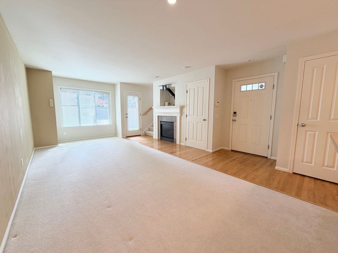 12726 35th Ave Ne #A - Photo 6 of 19