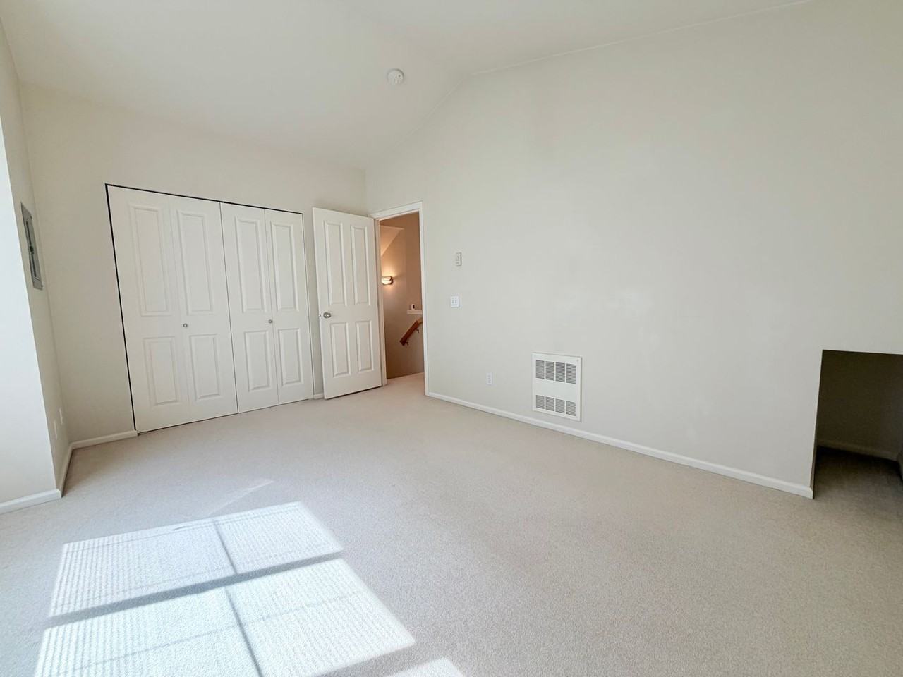 12726 35th Ave Ne #A - Photo 7 of 19