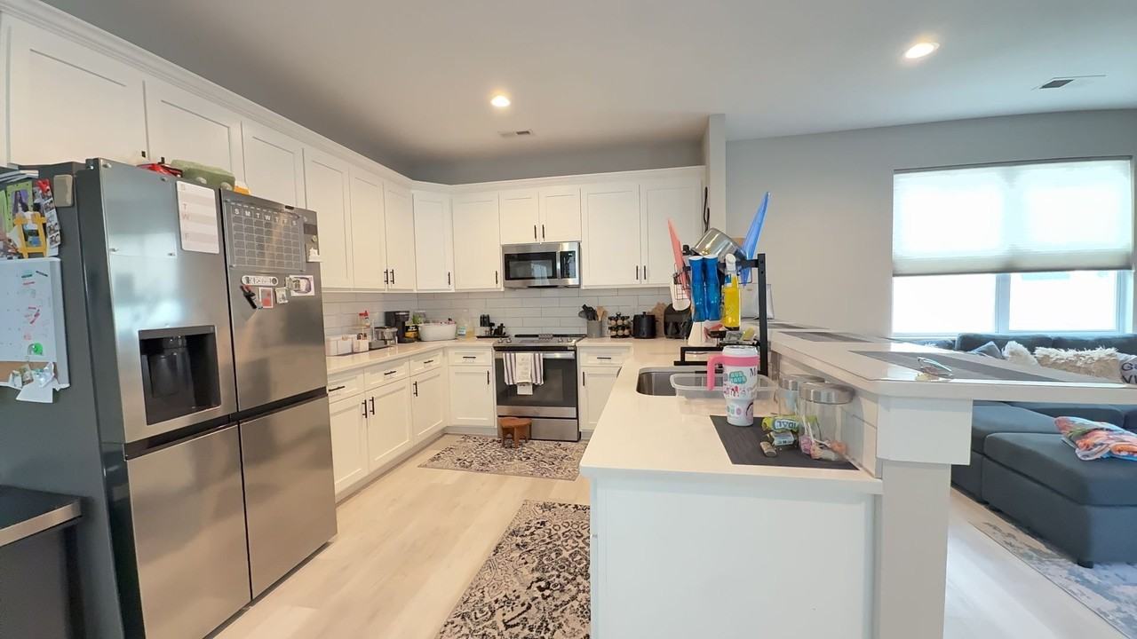 103 S Thalia Rd - Photo 4 of 20