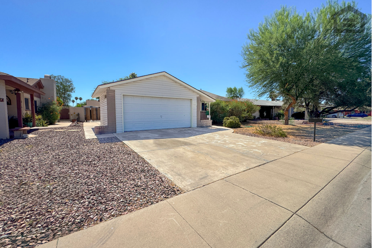 9613 N 55th Dr - Photo 6 of 50